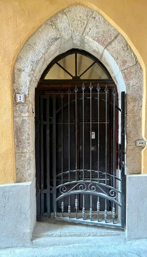 Ou Mentounasc - Duplex Vieille Ville Menton - Free Parking Exteriör bild